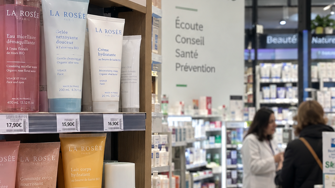 Pharmacie française entre santé et distribution de marques